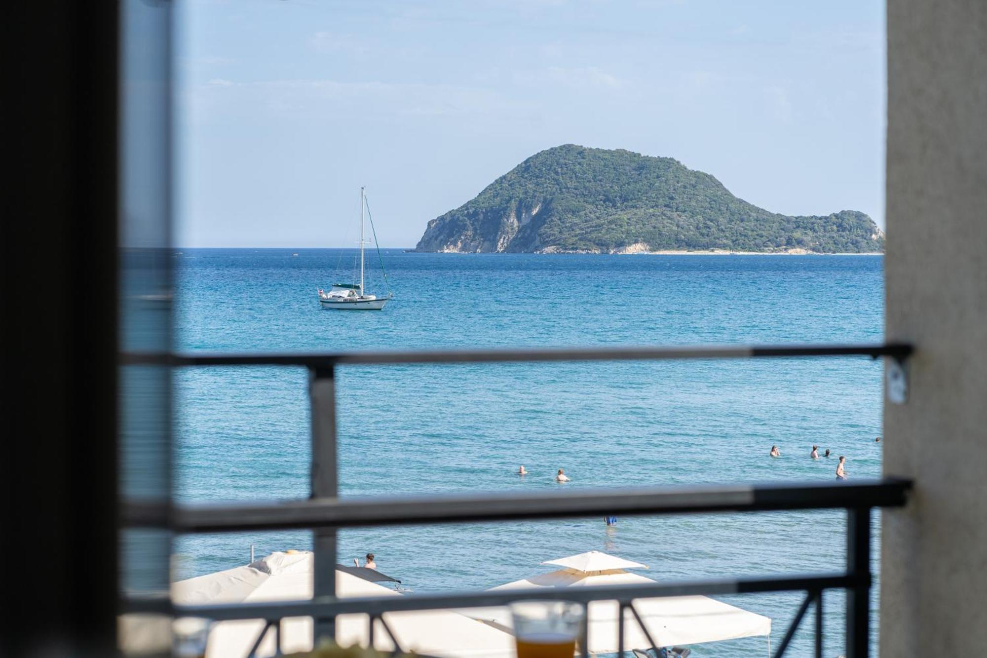 Διαμερίσματα Γιώργος Λιθακιά Δωμάτιο φωτογραφία